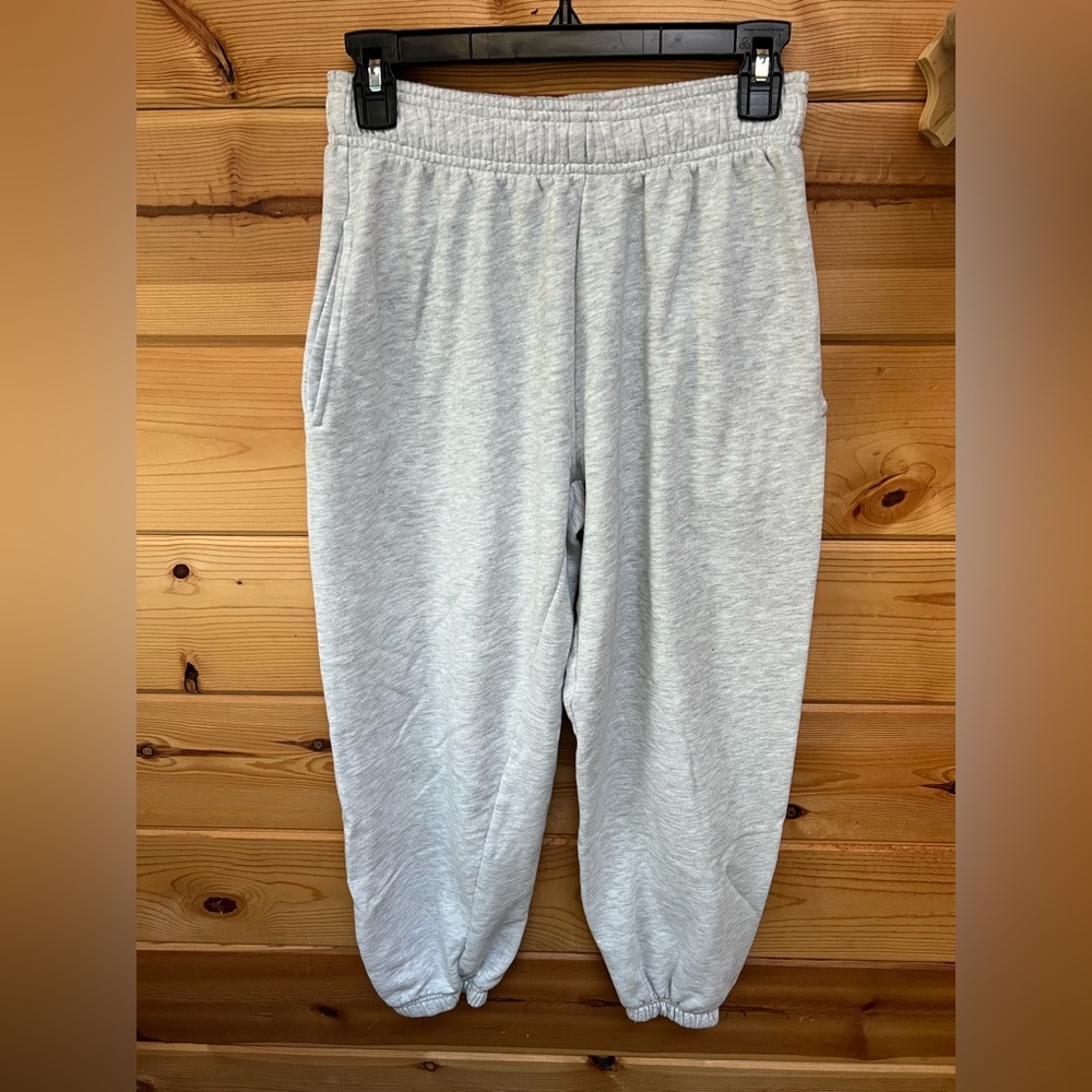 Victoria’s Secret PINK Gray Boyfriend Joggers Rhinestone Logo Sweatpants